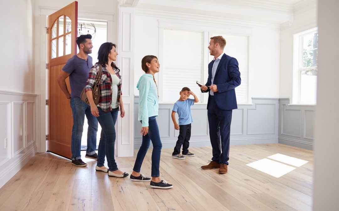 6 Reasons to Hire a Real Estate Agent When Selling Your Home